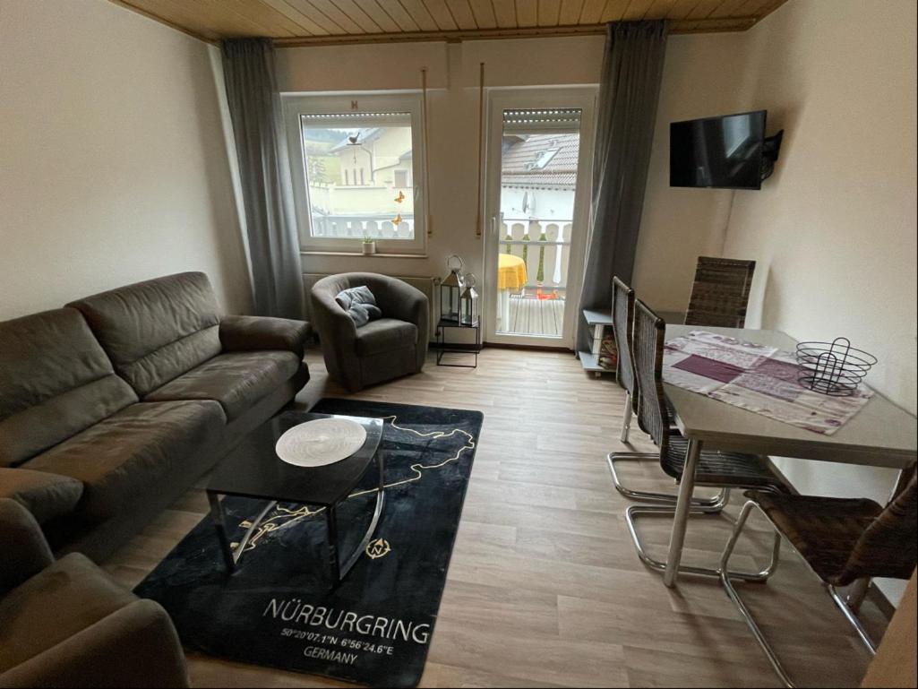 Relaxen Am Ring Fewo 2 Wimbach Exterior photo